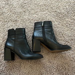 Franco Sarato black leather booties sz 6